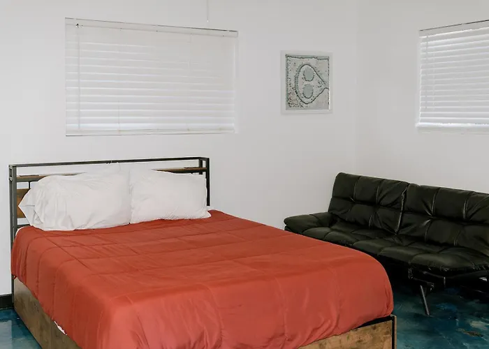 The Compound On 13 St Guest house Phoenix